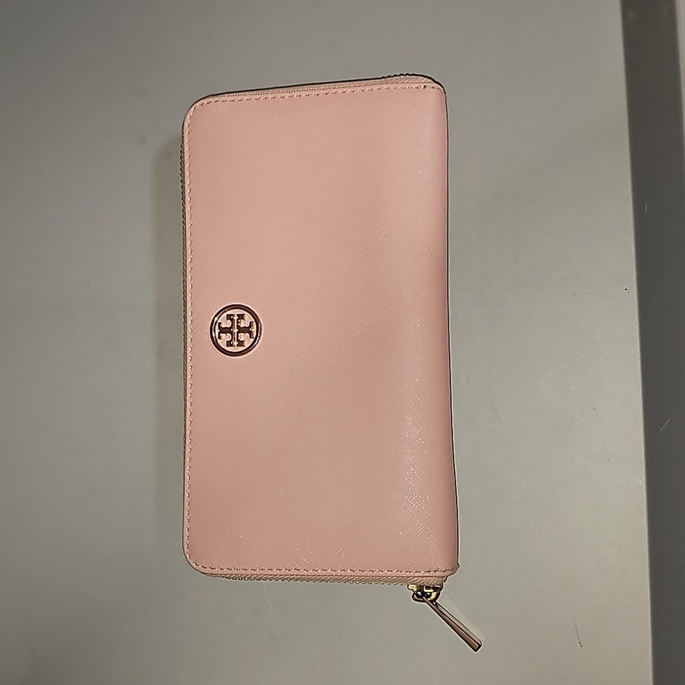 Tory Burch Robinson shell pink wallet